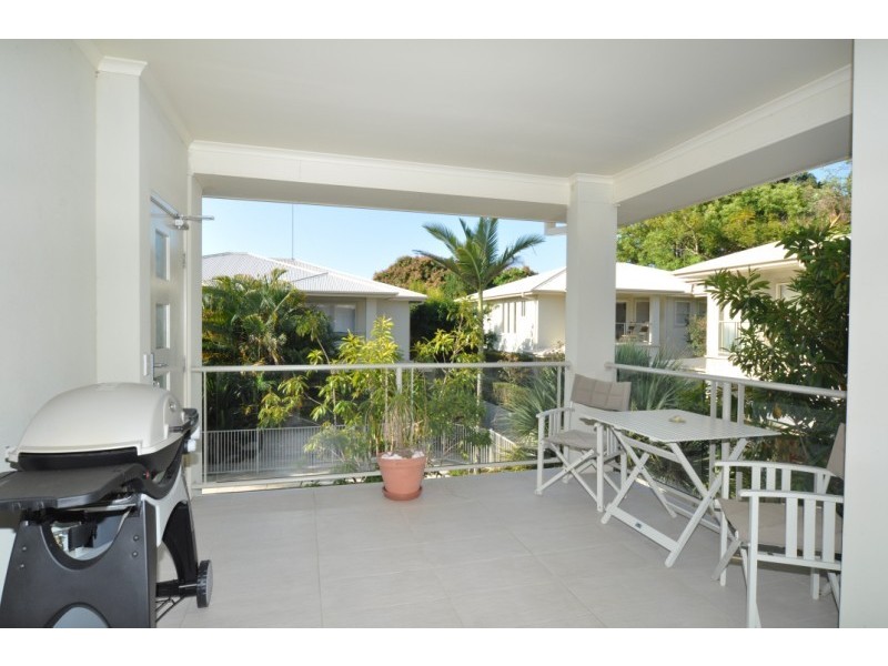 3/27 Gordon Street, Labrador QLD 4215