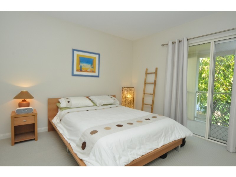 3/27 Gordon Street, Labrador QLD 4215