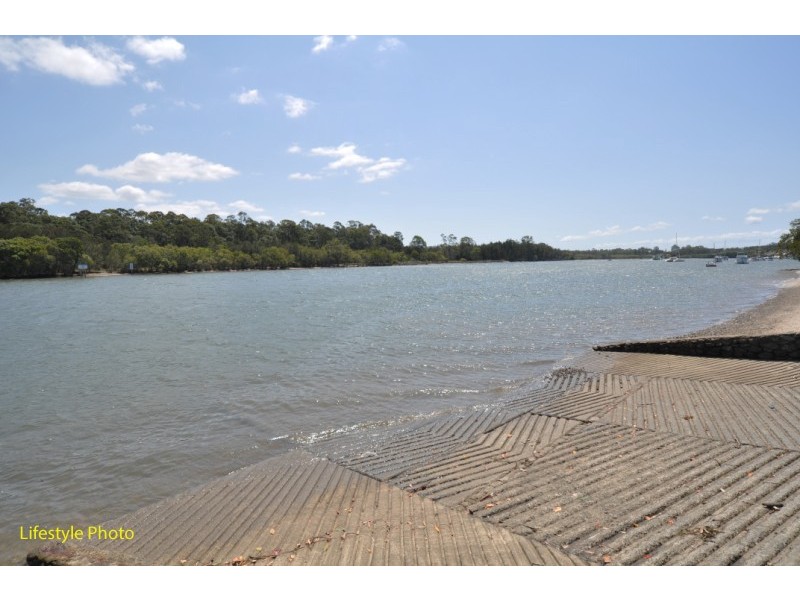 12 Iragana Street, Hope Island QLD 4212