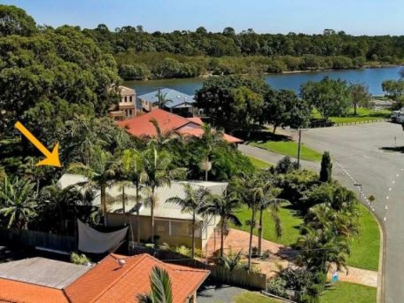 12 Iragana Street, Hope Island QLD 4212