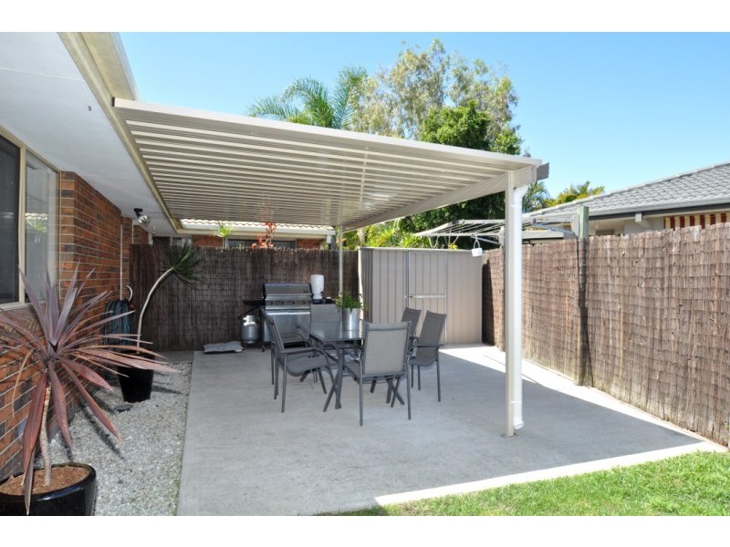 1/23 Coventry Court, Labrador QLD 4215