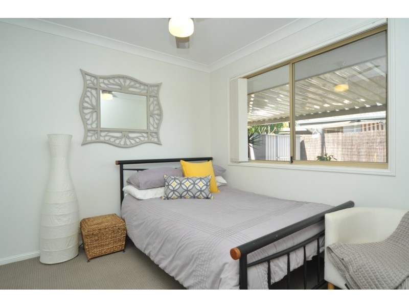 1/23 Coventry Court, Labrador QLD 4215