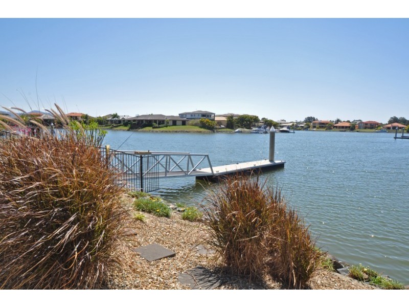 25 Lee Anne Crescent, Helensvale QLD 4212