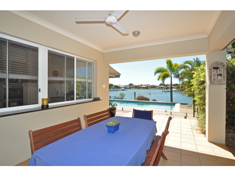 25 Lee Anne Crescent, Helensvale QLD 4212