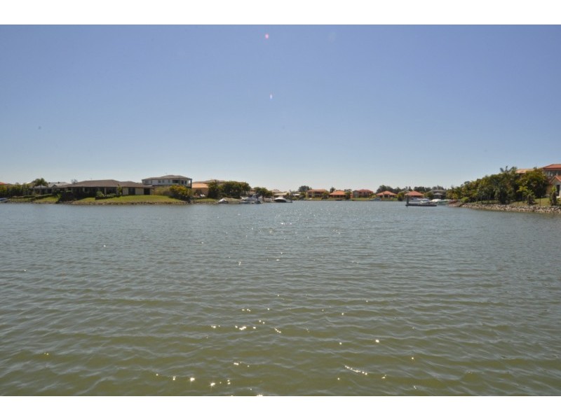 25 Lee Anne Crescent, Helensvale QLD 4212