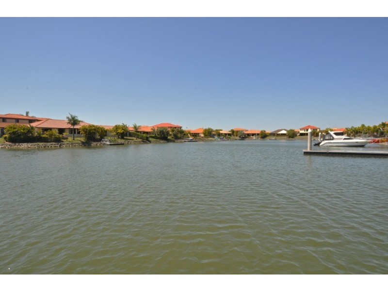 25 Lee Anne Crescent, Helensvale QLD 4212