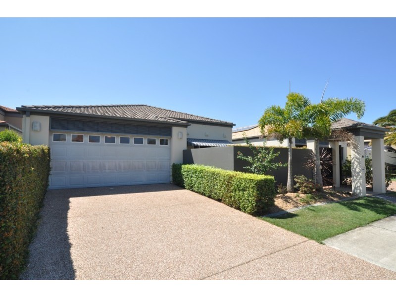 25 Lee Anne Crescent, Helensvale QLD 4212