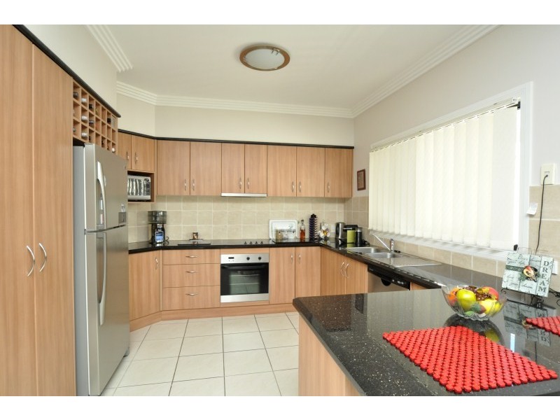 2/61 Paradise Parade, Paradise Point QLD 4216