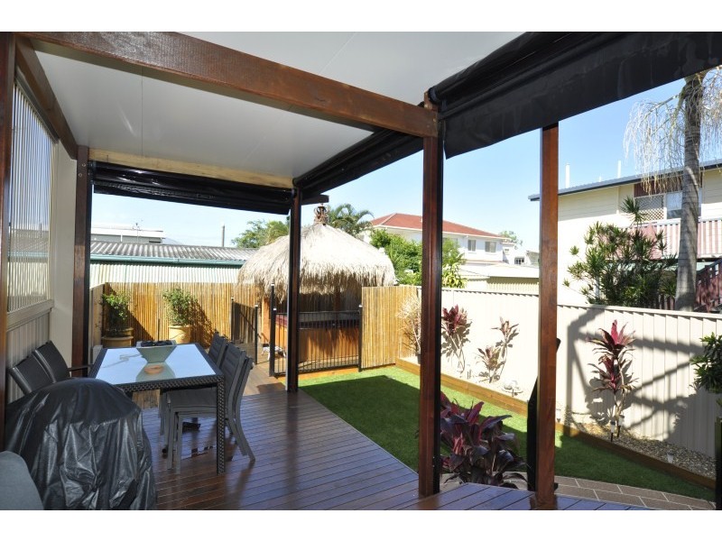 2/61 Paradise Parade, Paradise Point QLD 4216