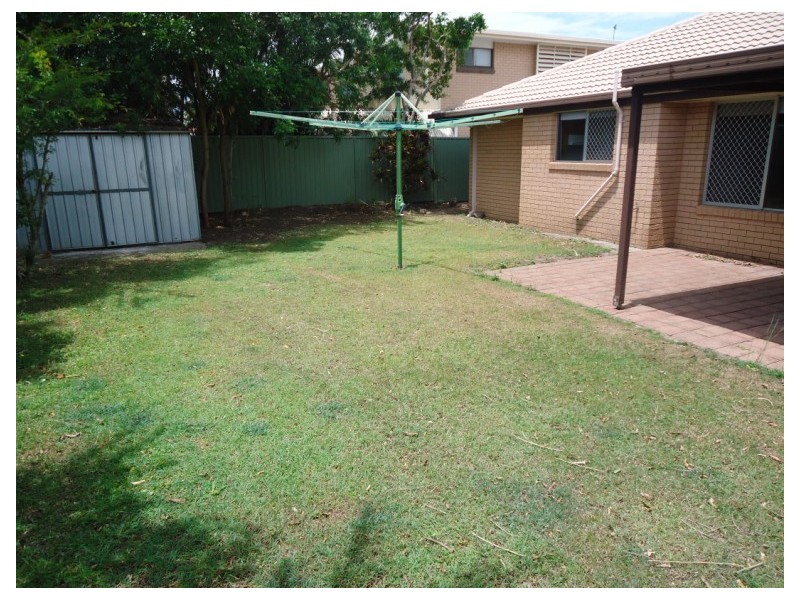 19 Donald Avenue, Paradise Point QLD 4216