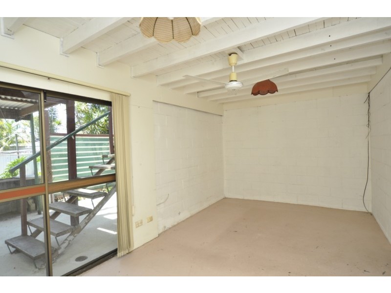 5 Swallow Avenue, Paradise Point QLD 4216