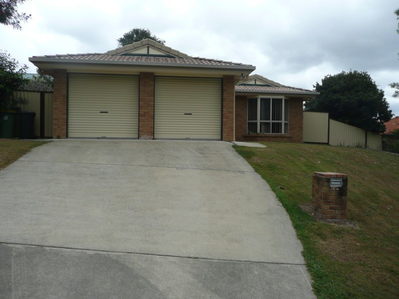 186 Universal Street, Gaven QLD 4211