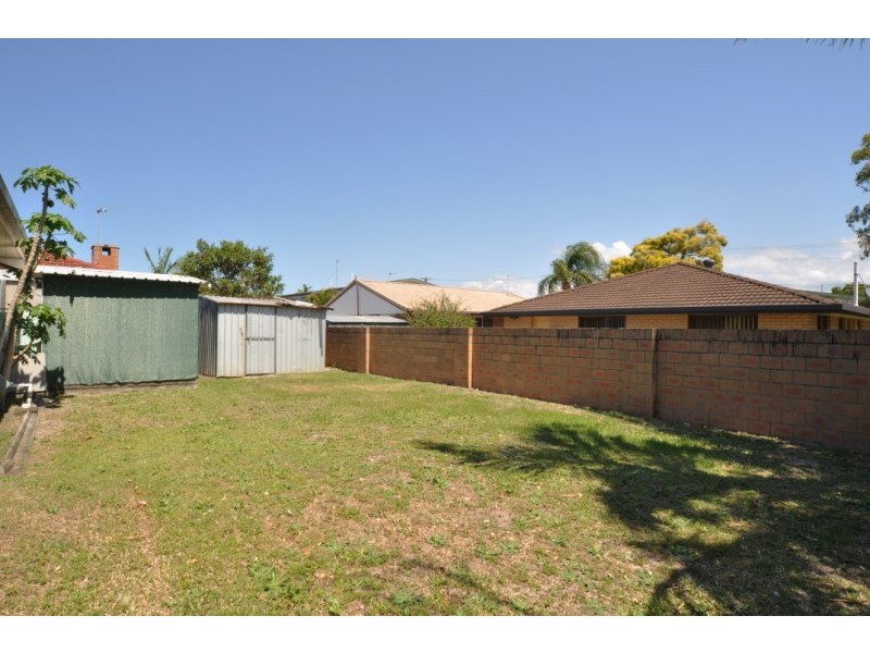 304 Bayview Street, Hollywell QLD 4216