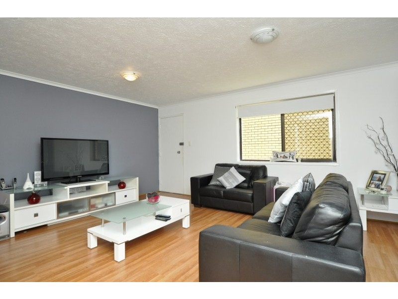 9/25 Ahern Street, Labrador QLD 4215