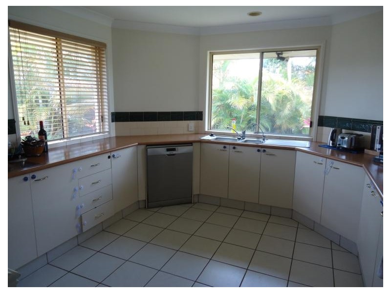 21 Maidstone Place, Parkwood QLD 4214