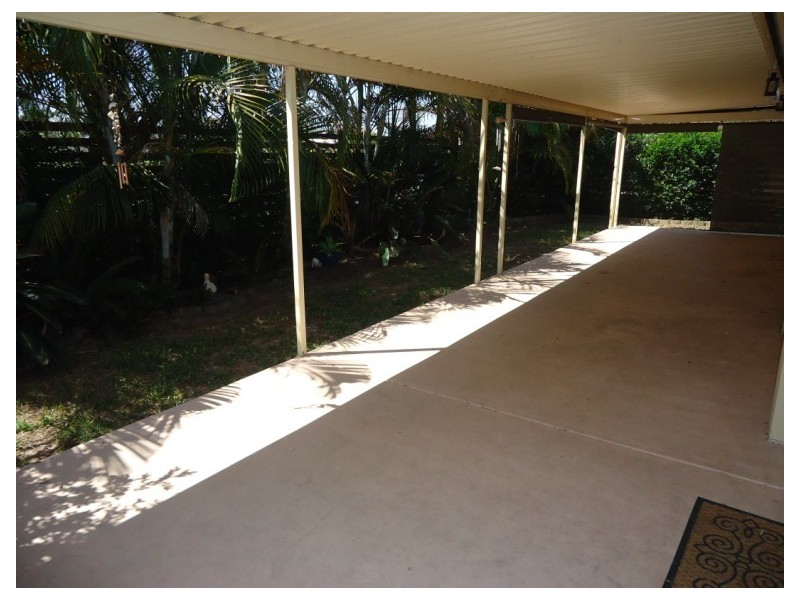 16 Kumbari Avenue, Southport QLD 4215