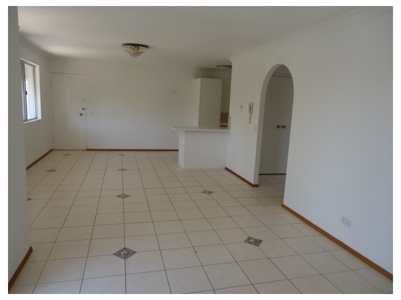 8/5 Brett Avenue, Labrador QLD 4215