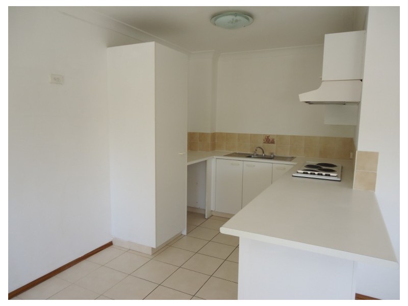 8/5 Brett Avenue, Labrador QLD 4215