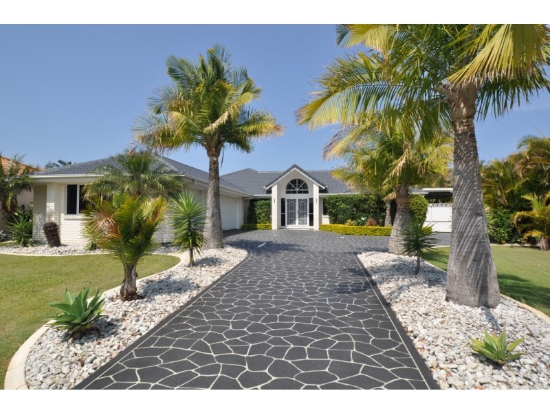 5 Dallow Crescent, Helensvale QLD 4212