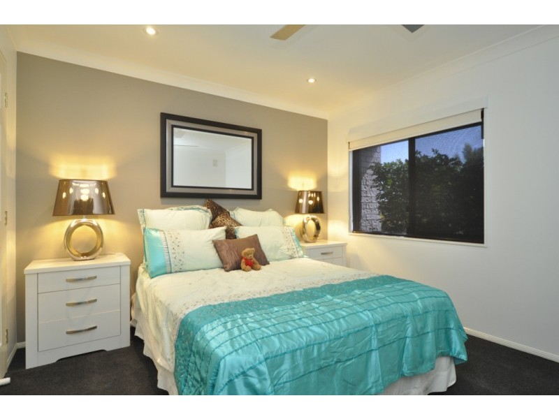 5 Dallow Crescent, Helensvale QLD 4212