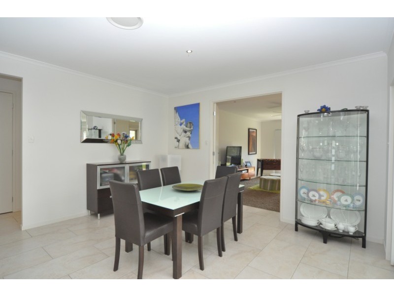 5 Ben Dalley Drive, Helensvale QLD 4212