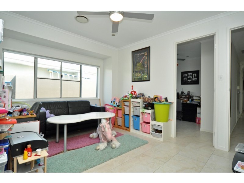 5 Ben Dalley Drive, Helensvale QLD 4212