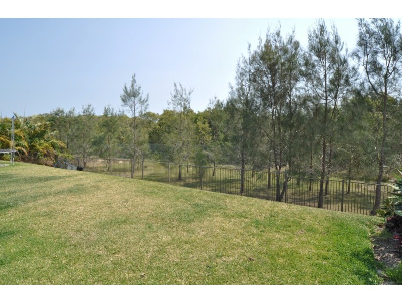 5 Ben Dalley Drive, Helensvale QLD 4212