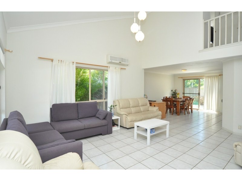 17/264 Oxley Drive, Coombabah QLD 4216