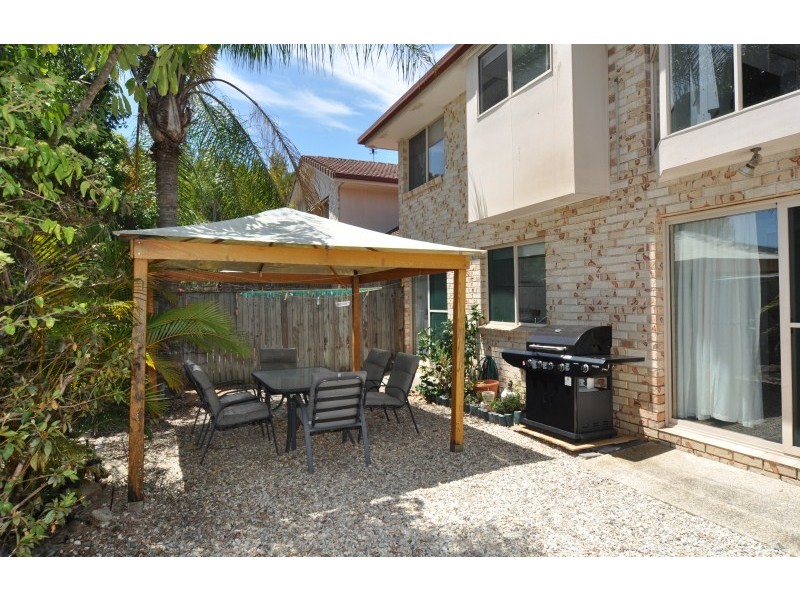 17/264 Oxley Drive, Coombabah QLD 4216