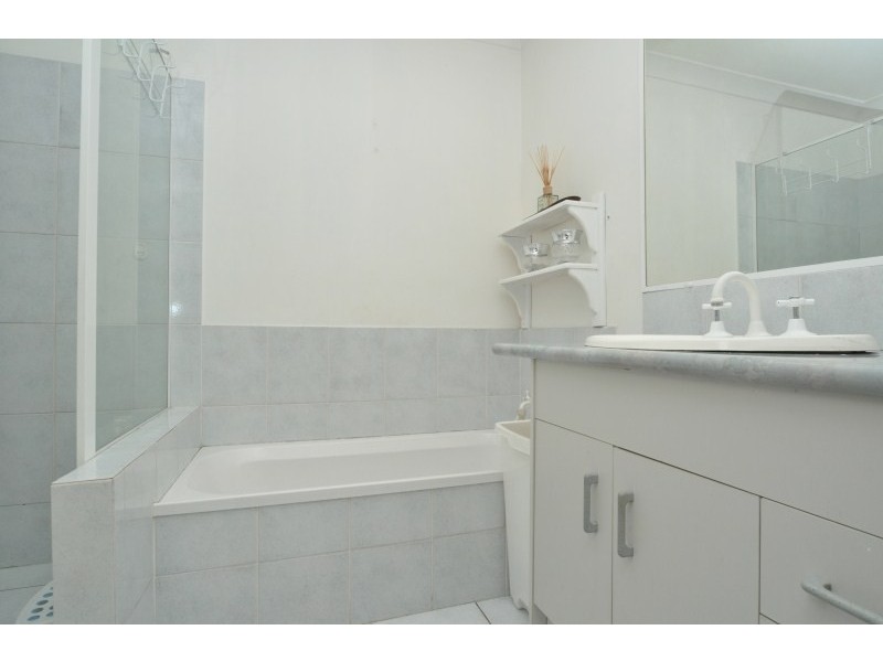 17/264 Oxley Drive, Coombabah QLD 4216