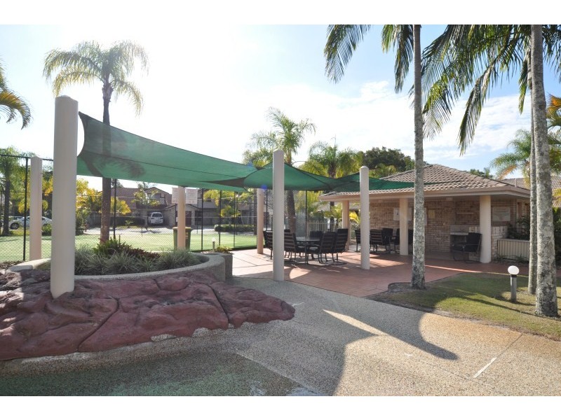 17/264 Oxley Drive, Coombabah QLD 4216