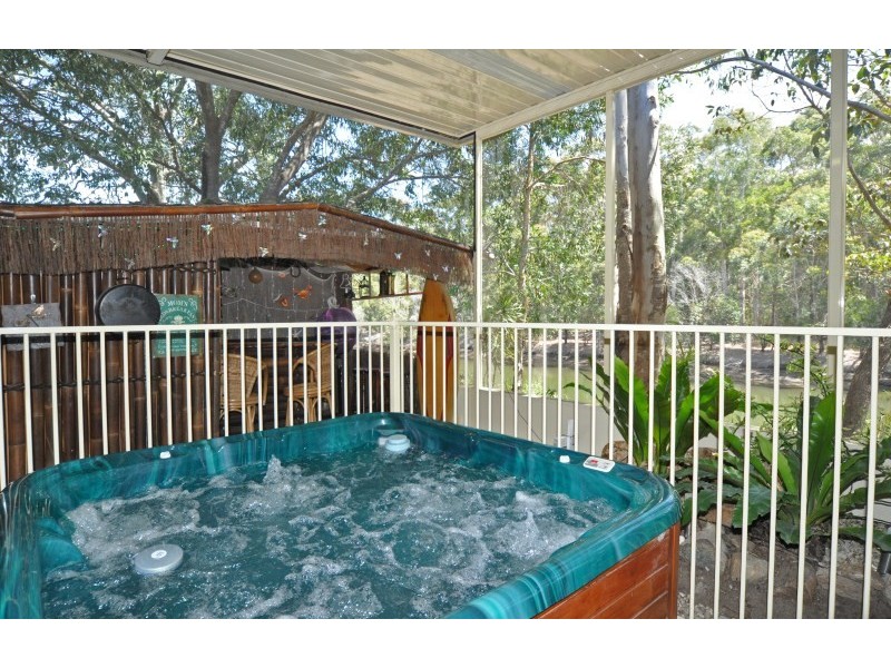 2/82 Kangaroo Avenue, Coombabah QLD 4216