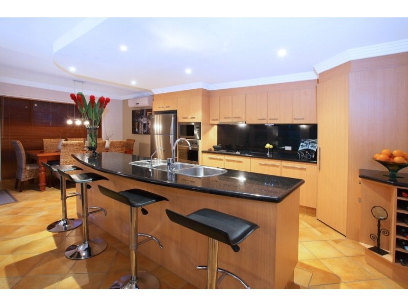 17 Eastbank Terrace, Monterey Keys QLD 4212