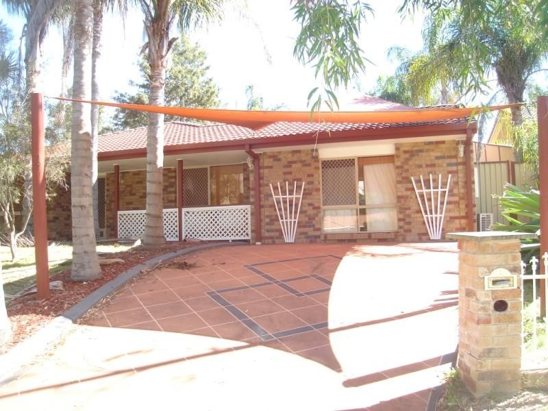 5 Floyd Court, Parkwood QLD 4214