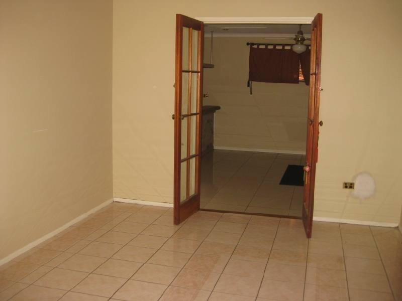 5 Floyd Court, Parkwood QLD 4214