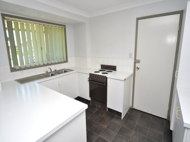 1/12 Stephanie Court, Labrador QLD 4215
