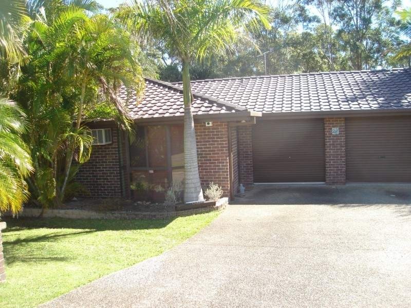 1/26 Nina Parade, Arundel QLD 4214