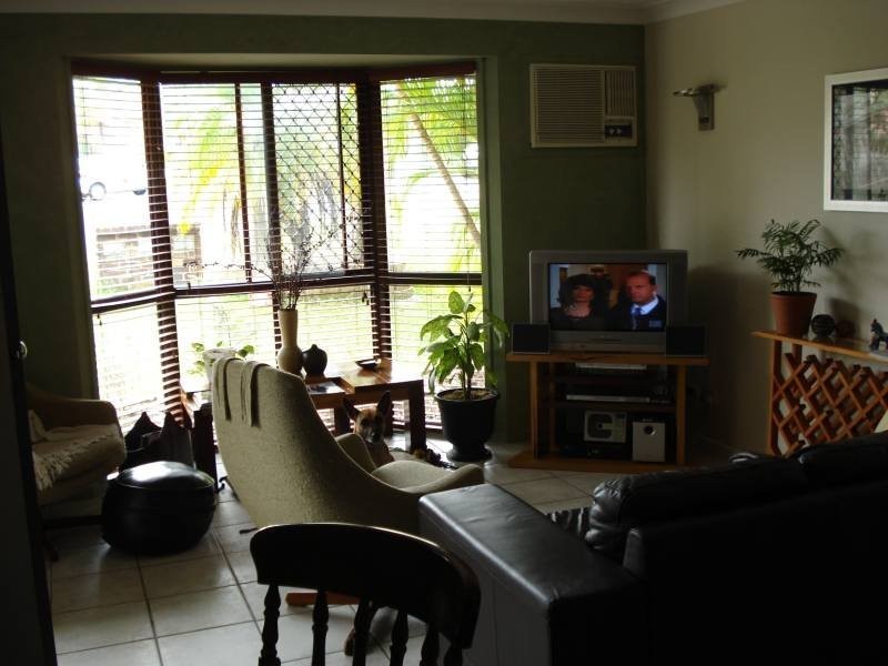 1/26 Nina Parade, Arundel QLD 4214