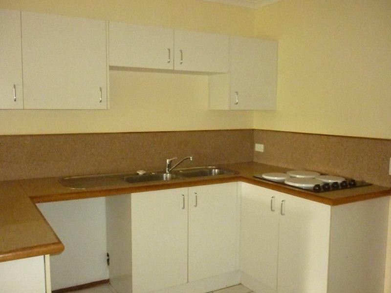 2/75 Kangaroo Avenue, Coombabah QLD 4216