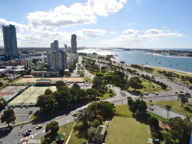 2103/1 Como Crescent, Southport QLD 4215