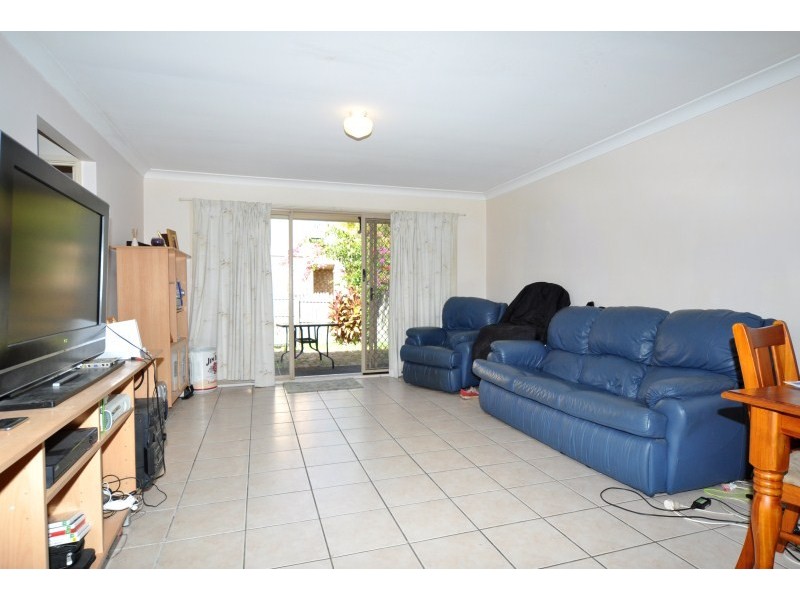 35/21 Usher Avenue, Labrador QLD 4215