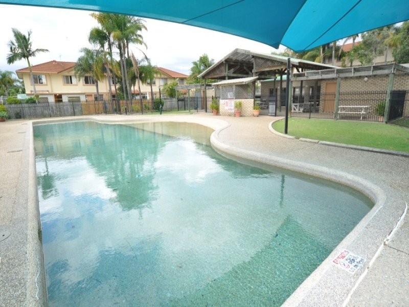 35/21 Usher Avenue, Labrador QLD 4215