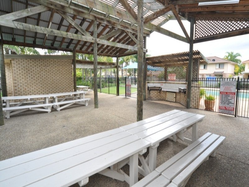 35/21 Usher Avenue, Labrador QLD 4215