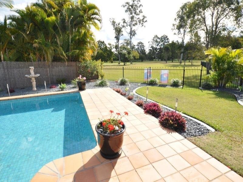 18 Midvale Place, Helensvale QLD 4212