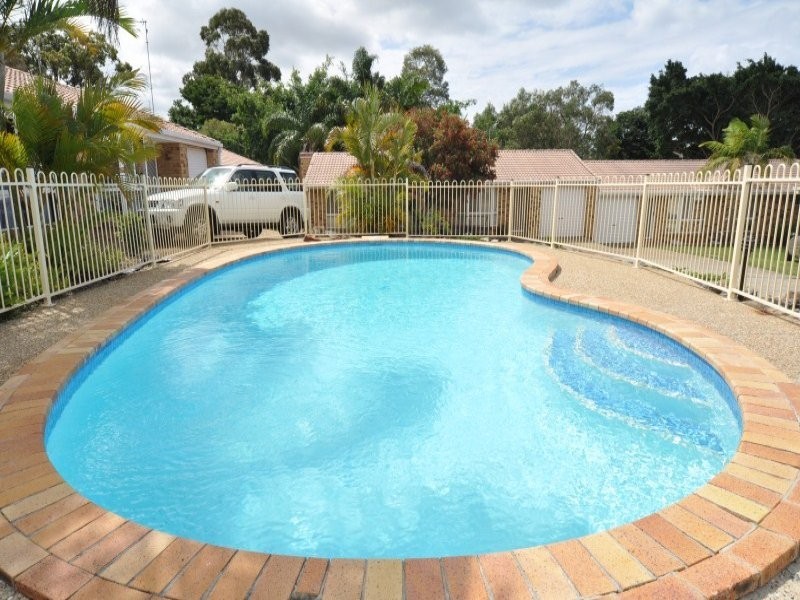 4/25 McMillan Street, Labrador QLD 4215