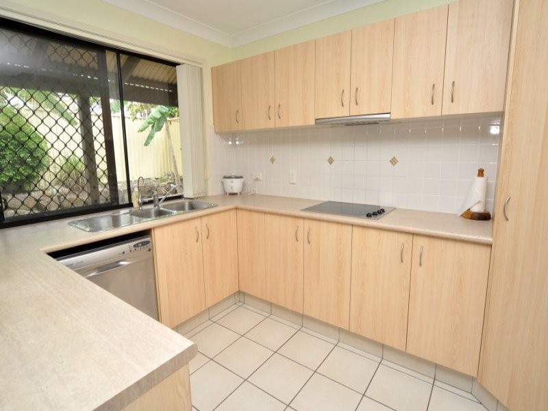 103 Christina Ryan Way, Arundel QLD 4214