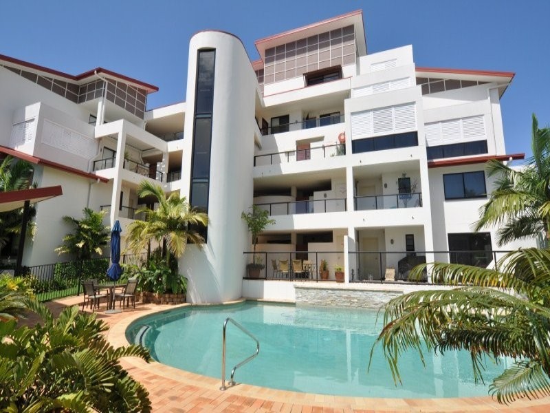 9/31 Railway Street, Southport QLD 4215