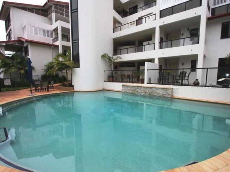 9/31 Railway Street, Southport QLD 4215