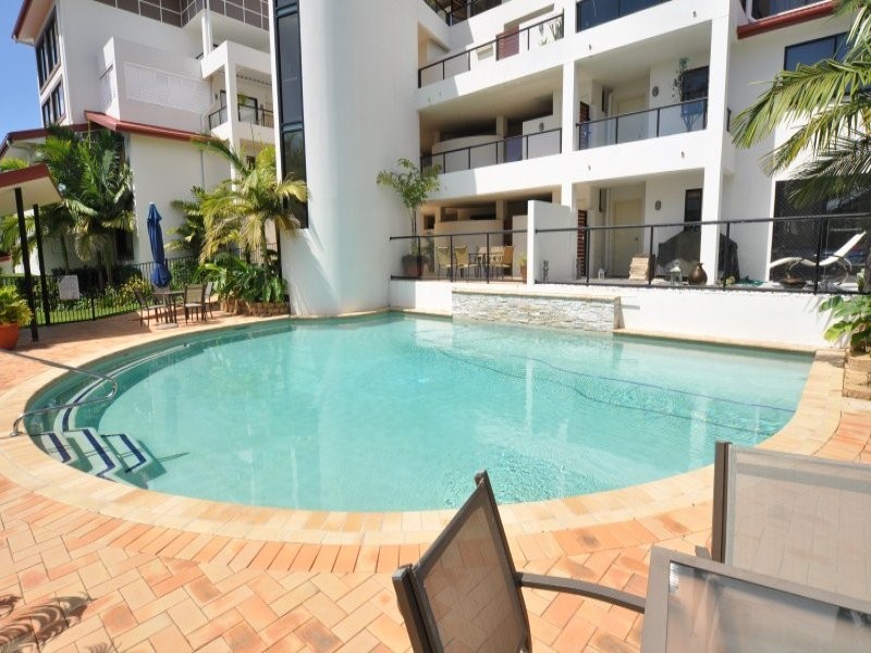 9/31 Railway Street, Southport QLD 4215