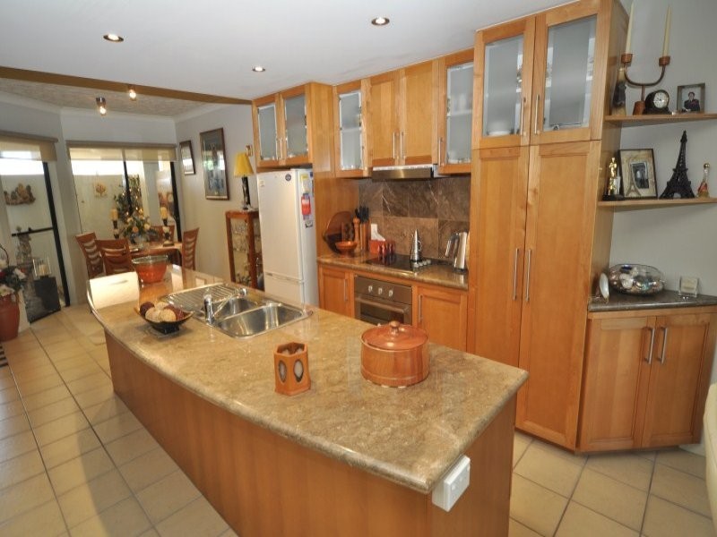 9/31 Railway Street, Southport QLD 4215